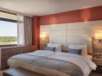 Crowne Plaza FRANKFURT CONGRESS HOTEL by IHG Hotels near Schwanheim