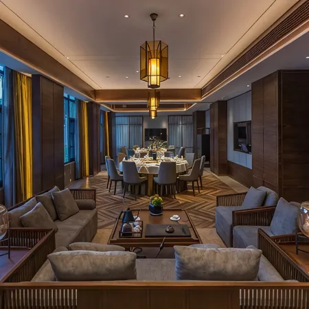 Donghu Grand Hotel (Jieyang Ancient City Donghu Park Branch)