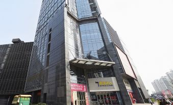 Swan Love Theme Hotel (Huai'an Huaihai North Road Branch)