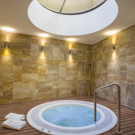 Arc Arenales Studios & Suites