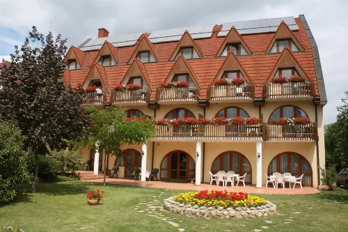 Ágnes Hotel - 3-Star
