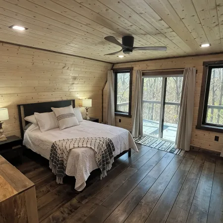 Cozy 2-bedroom secluded A-Frame cabin in charming Murray Отели в г. Каллоуэй Каунти