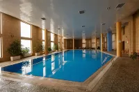 Crown Suites - Condos
