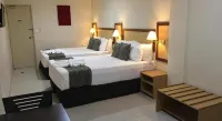 Victoria Palms Hotel