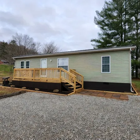 VALLEY VISTA 3-bedroom 2-bath house in Lucasville