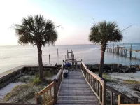 Bayfront Gulf Shores Retreat • Near Beach • Dolphin Views • Sleeps 11 - Country Houses