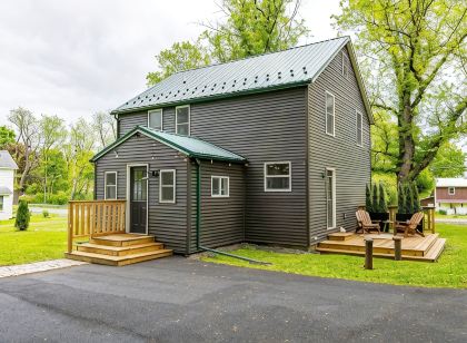 Watkins Glen Luxury Escape on Seneca Wine Trail