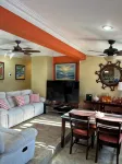 2-bedroom house in Nassau near downtown and the beach with Wi-Fi and AC - Bintang 2