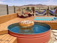 Sunburst House : Desert Chic Retreat