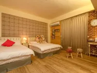 Spring Tree Hotels near Yilan Sancing Temple