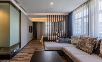 7 Days Premium Hotel (Xingtai Railway Station Tianyi Square)