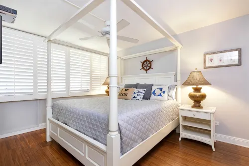 Colorful Kamaole Sands Condo, Kihei, with Family Friendly Pool, Steps from Beach