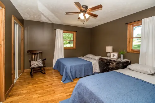 Unwind & Refresh at Memories Made Cabin