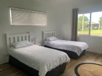 Spacious, Modern and Central