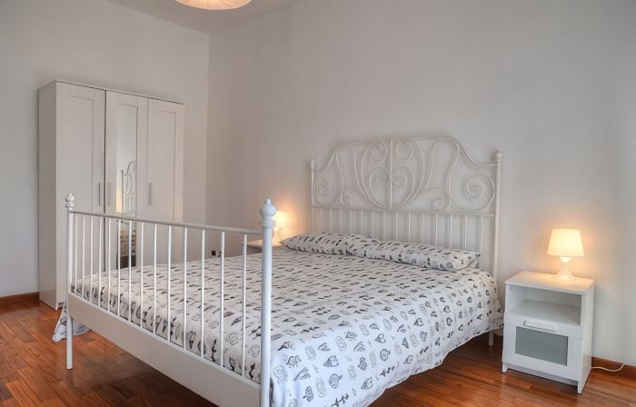 Three-room apartment in a strategic location between downtown and the sea CIN IT009002C2KQ9JCI5G