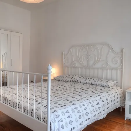 Three-room apartment in a strategic location between downtown and the sea CIN IT009002C2KQ9JCI5G
