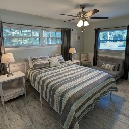 Waterfront Paradise w dock, large patio, lanai, pool, hot tub! Bring your boat!