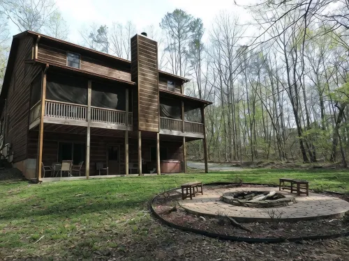 6  Bedrooms, 3 1/2 Baths, WiFi, Dog Friendly, Pool Table, Hot Tub, Fire Pit