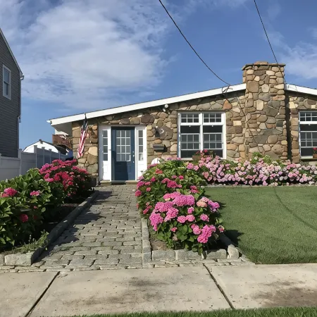Brigantine Cottage - Experience both an Ocean AND Bay Family Vacation  this year