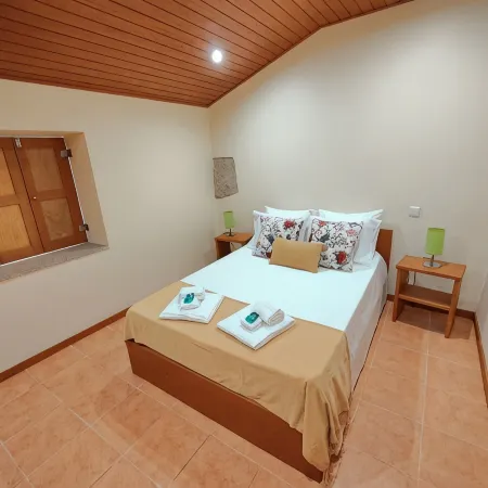 House with saltwater pool, tennis court and snooker room