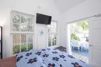 ELIZABETH'S SECRET: 3/2 In Old Town Key West, with a Private pool and Parking - Private Pools