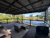 Private Cabin, 3 Bed Rooms, 2 Bath, nestled in the woods on a spring fed pond!!!