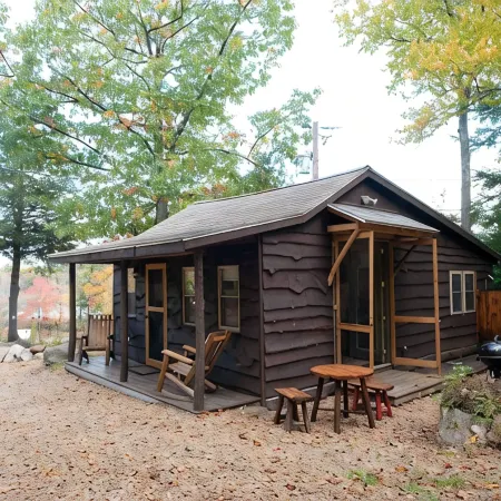 Bower Cabin- Cabin in woods on a remote pond, Romantic getaway, Green living!