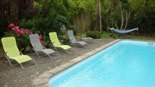 Spacious villa in theAude close to the sea, mountains, history and vineyards!