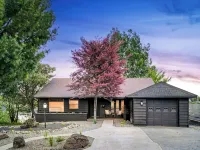 Riverview Home - walking trails - convenient location Hotels in Clarkston