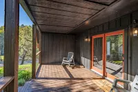 Lake Mountain Retreat