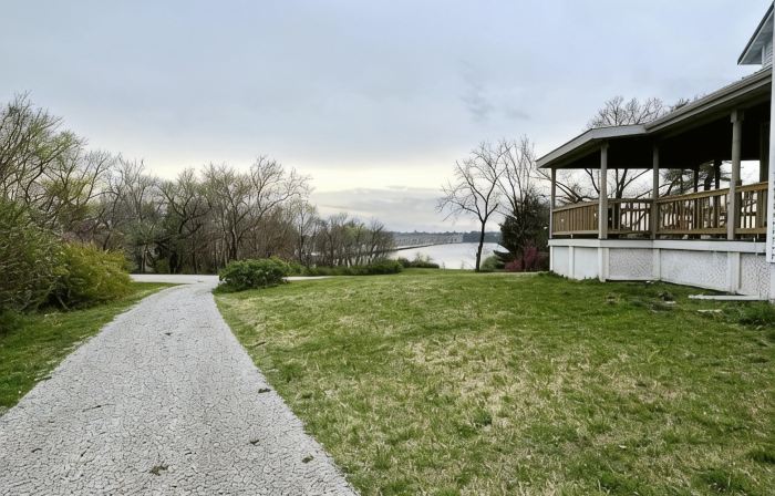 Riverview Orchard 2: Master Suite Studio Style