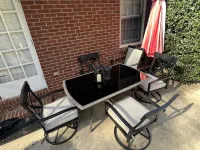 *Private/Contempo/Cozy/House & pool/17 min from ATL & in the Atlanta Metro Area*