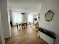 Champagne! Spacious apartment - مطابخ