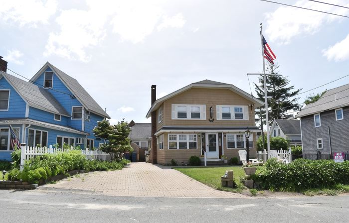 Lotti's Landing - Seaside Beach House - Onset, MA