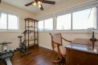 Lakefront Retreat with Pool, Spa, Golf, Fishing,  Boat slip, Kayaks & Marina - نادي رياضي