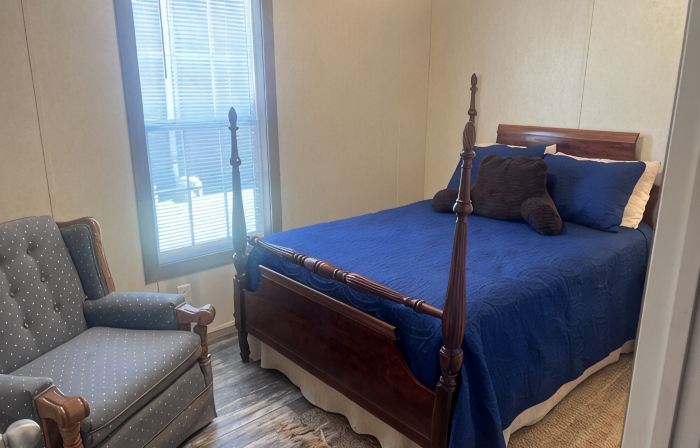 Cozy 3 Bedroom 2 Full bathroom Home located minutes from Historic Downtown.