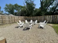 6-bedroom vacation home just a 5-minute walk to Lake Michigan