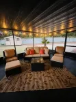 Family-sized house with plenty of space with game room & covered patio