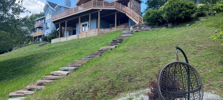 Amazing Mountain View’s from every room! Hot Tub/3 Fire pits & Game Rm Hotels in Windham