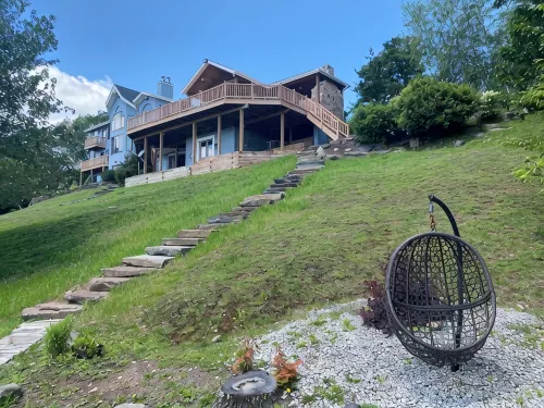 Amazing Mountain View’s from every room! Hot Tub/3 Fire pits & Game Rm