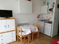 Studio RDC for curists or holidaymakers with parking and wifi in Lamalou les Bains - Apartments