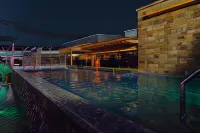 Shine Boutique Hotel - Pools
