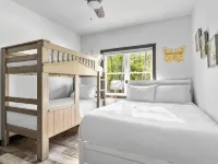 New, charming custom home, 7 minute walk to the beach