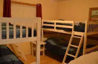 Walking distance to the beach! Summer dates available. Grill, Deck & Fire Pit! - balcony
