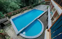 Spencer Green Hotel Batu - piscina