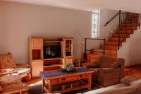 La Rona Hospitality Services - 3-Star
