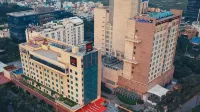 Radisson RED Indore - gimnasio