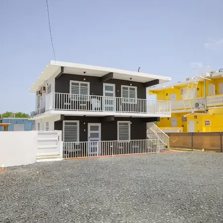 R&V Combate Beach House for 12 with Private Pool