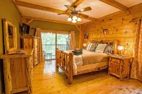 Frog Pond Hollow Lodge Private  Pool*Private Lake - Hytter