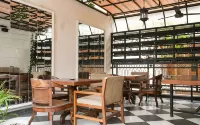 Briggs Inn Batu